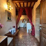 Colle Indaco Wine & * Ortezzano