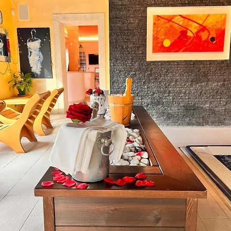 Colle Indaco Wine & 农家乐 *